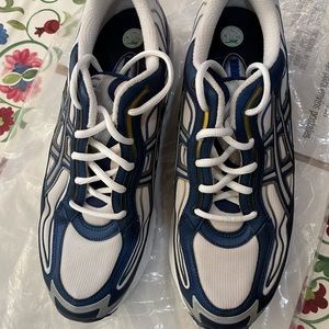 ASICS Gel Nimbus size 11 1/2